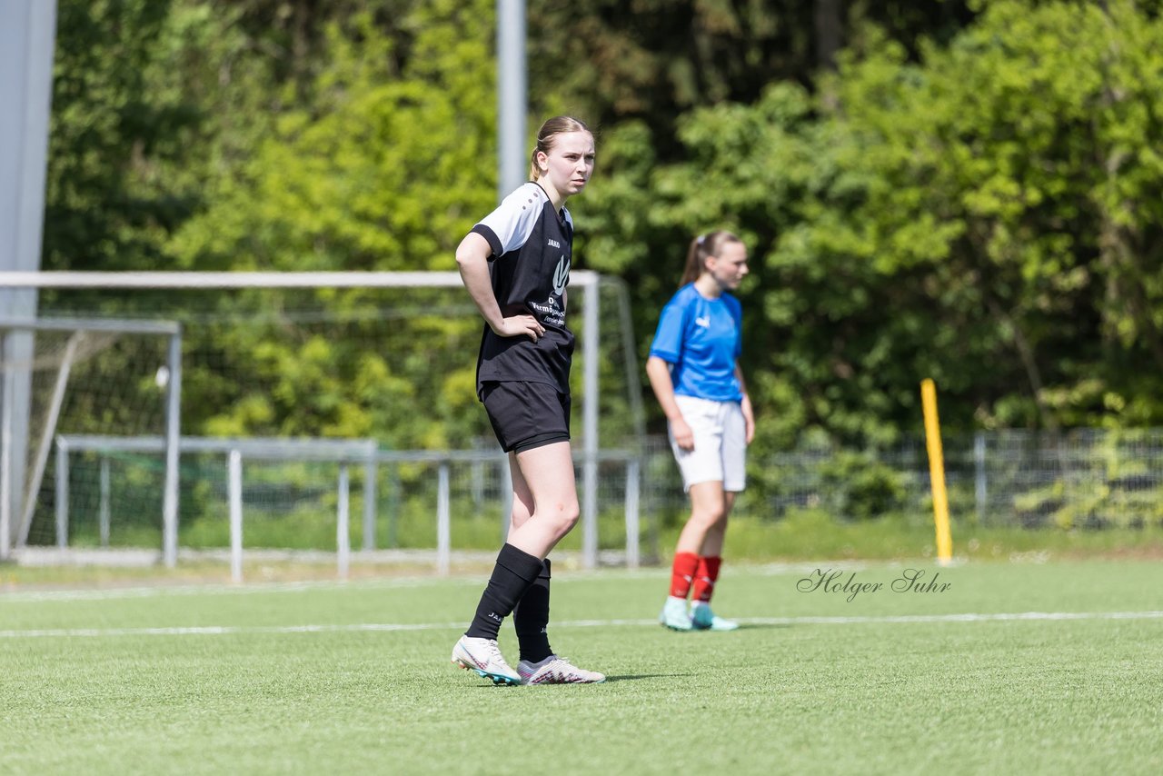 Bild 105 - wBJ SH-Pokalfinale  Holstein-Kiel - SV Viktoria : Ergebnis: 1:0